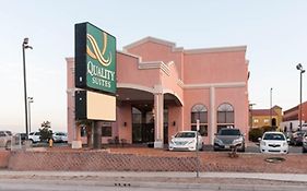 Quality Suites Albuquerque Airport